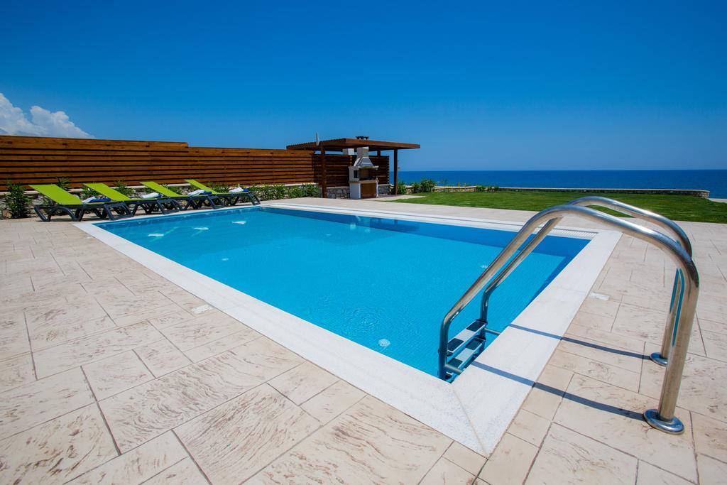 Antonoglou Beach Villas - Waterfront Luxury Retreat Lakhania Camera foto