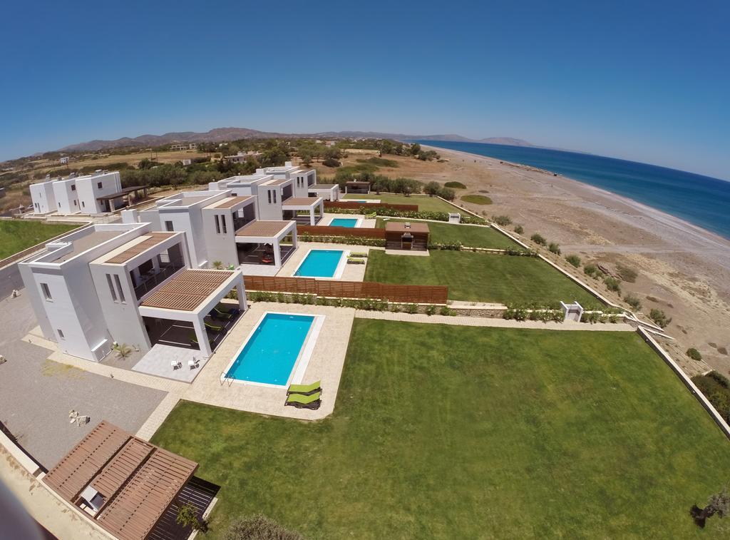 Antonoglou Beach Villas - Waterfront Luxury Retreat Lakhania Esterno foto