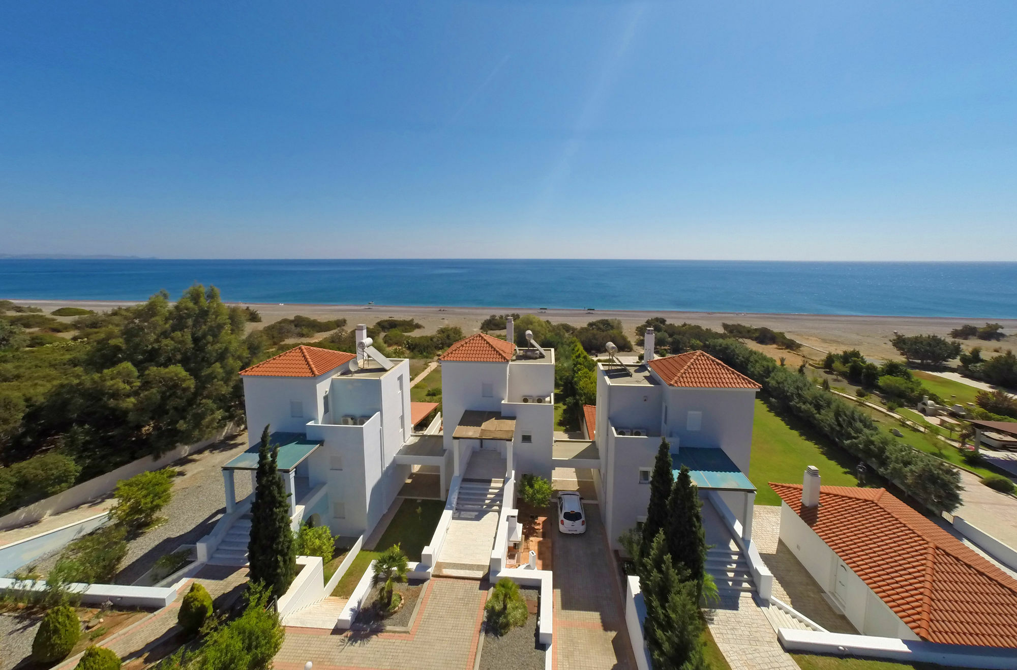 Antonoglou Beach Villas - Waterfront Luxury Retreat Lakhania Esterno foto